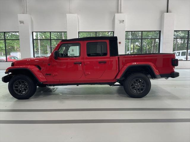 new 2024 Jeep Gladiator car, priced at $36,900