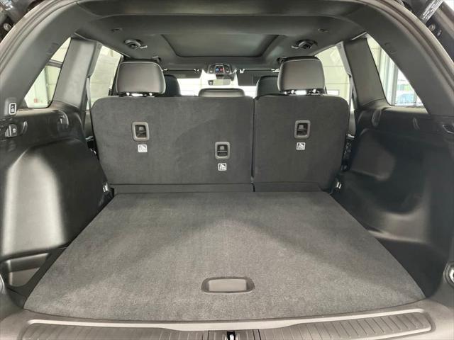 new 2025 Jeep Grand Cherokee car, priced at $41,900