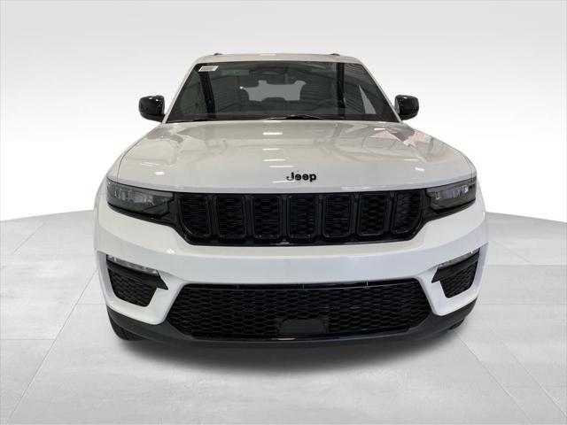 new 2025 Jeep Grand Cherokee car, priced at $39,800