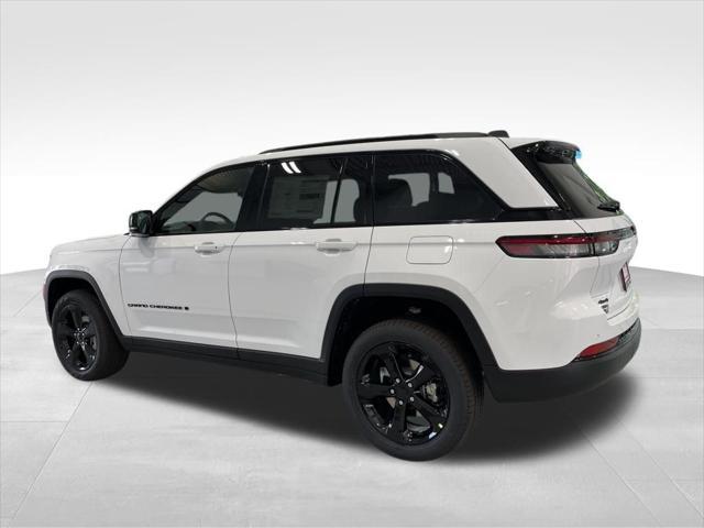 new 2025 Jeep Grand Cherokee car, priced at $39,800