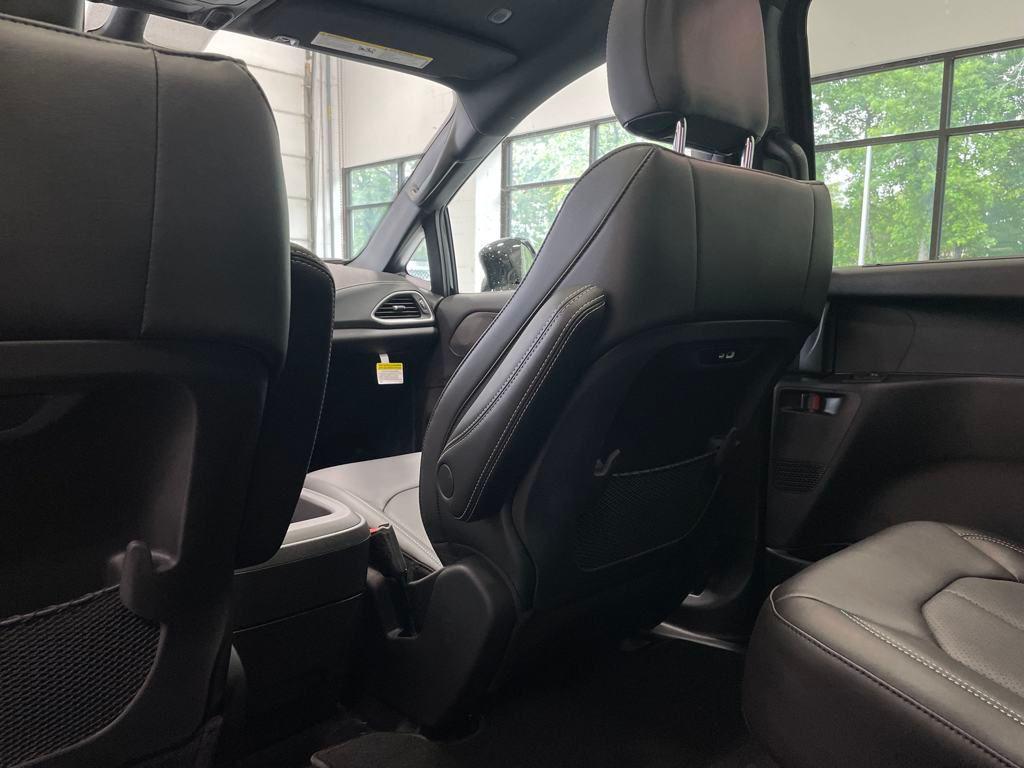 new 2025 Chrysler Pacifica car, priced at $34,500