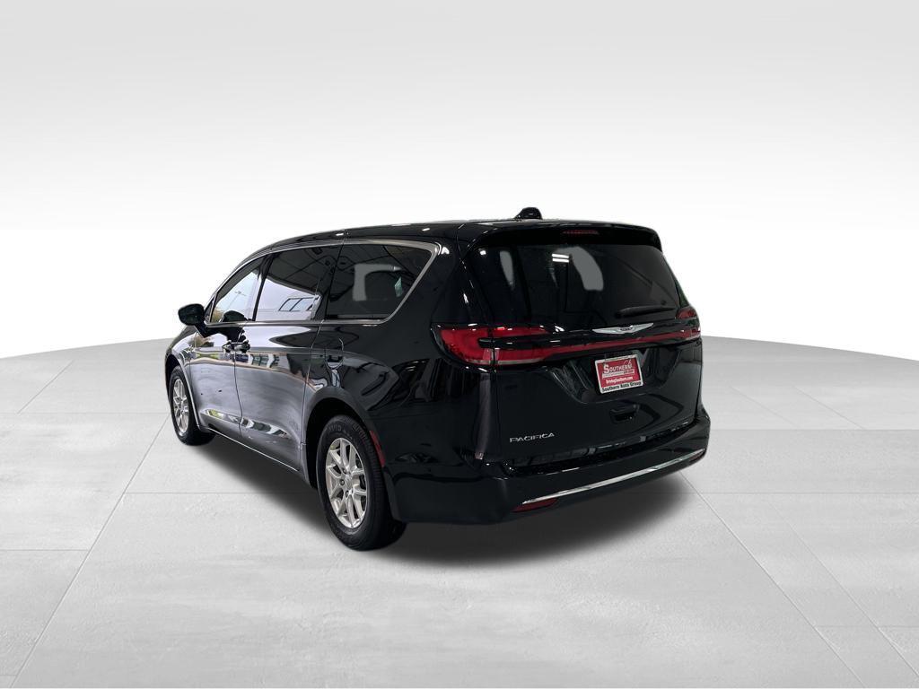new 2025 Chrysler Pacifica car, priced at $34,500