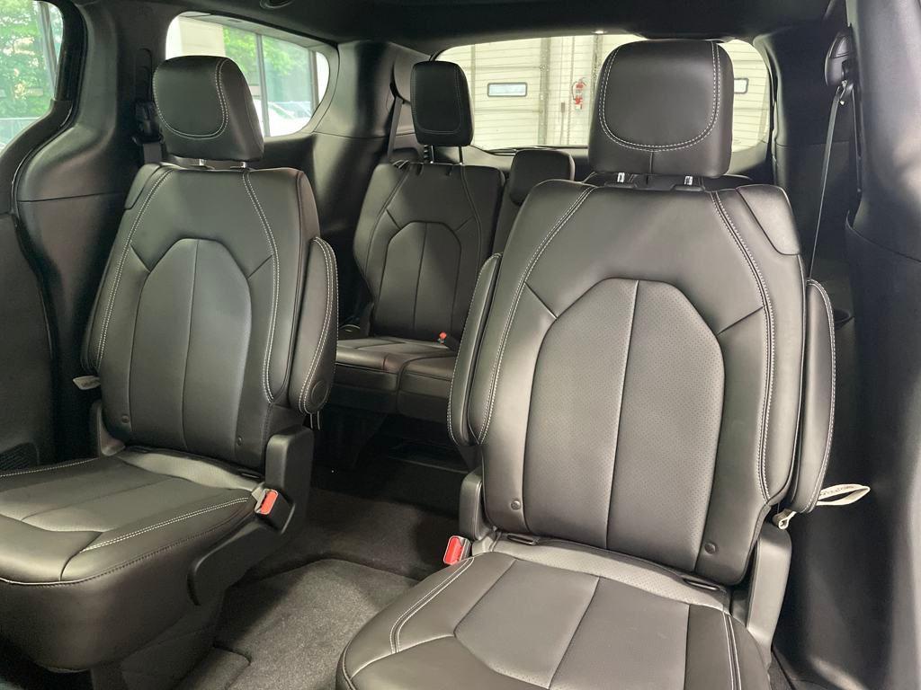 new 2025 Chrysler Pacifica car, priced at $34,500