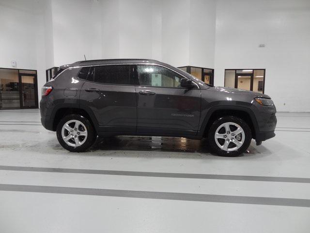 new 2024 Jeep Compass car, priced at $31,420