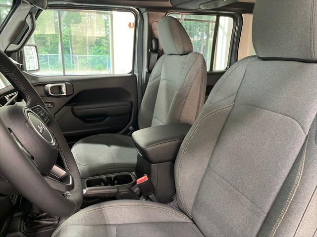 new 2025 Jeep Wrangler car, priced at $40,700