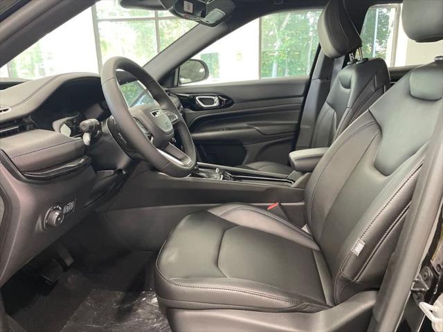 new 2025 Jeep Compass car, priced at $28,500