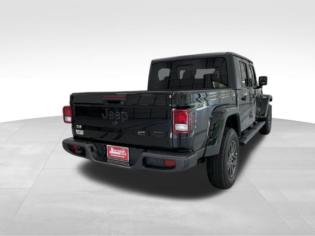 used 2024 Jeep Gladiator car, priced at $36,600