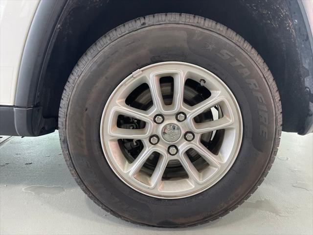 used 2020 Jeep Grand Cherokee car, priced at $18,200