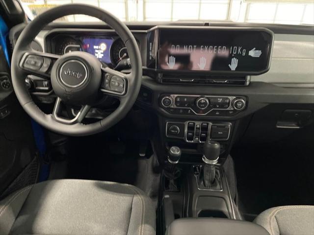 new 2025 Jeep Gladiator car, priced at $38,900