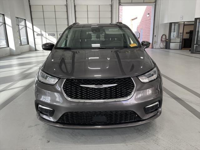used 2022 Chrysler Pacifica car, priced at $21,675