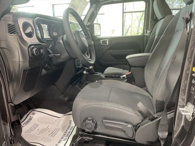 new 2025 Jeep Wrangler car, priced at $41,500