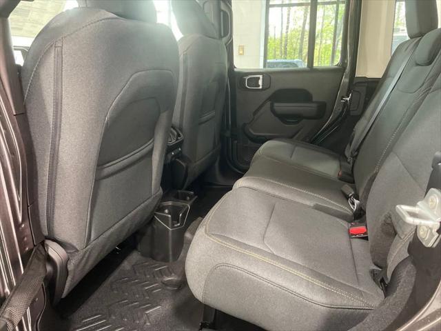 new 2025 Jeep Wrangler car, priced at $39,800