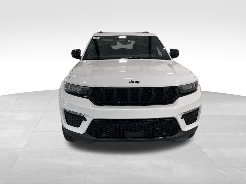 new 2025 Jeep Grand Cherokee car, priced at $43,864