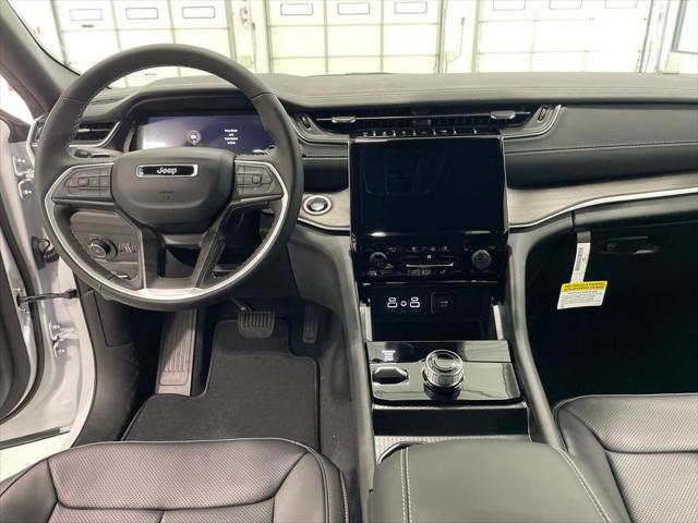 new 2025 Jeep Grand Cherokee car, priced at $41,500