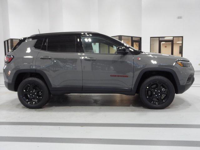 new 2024 Jeep Compass car, priced at $41,373