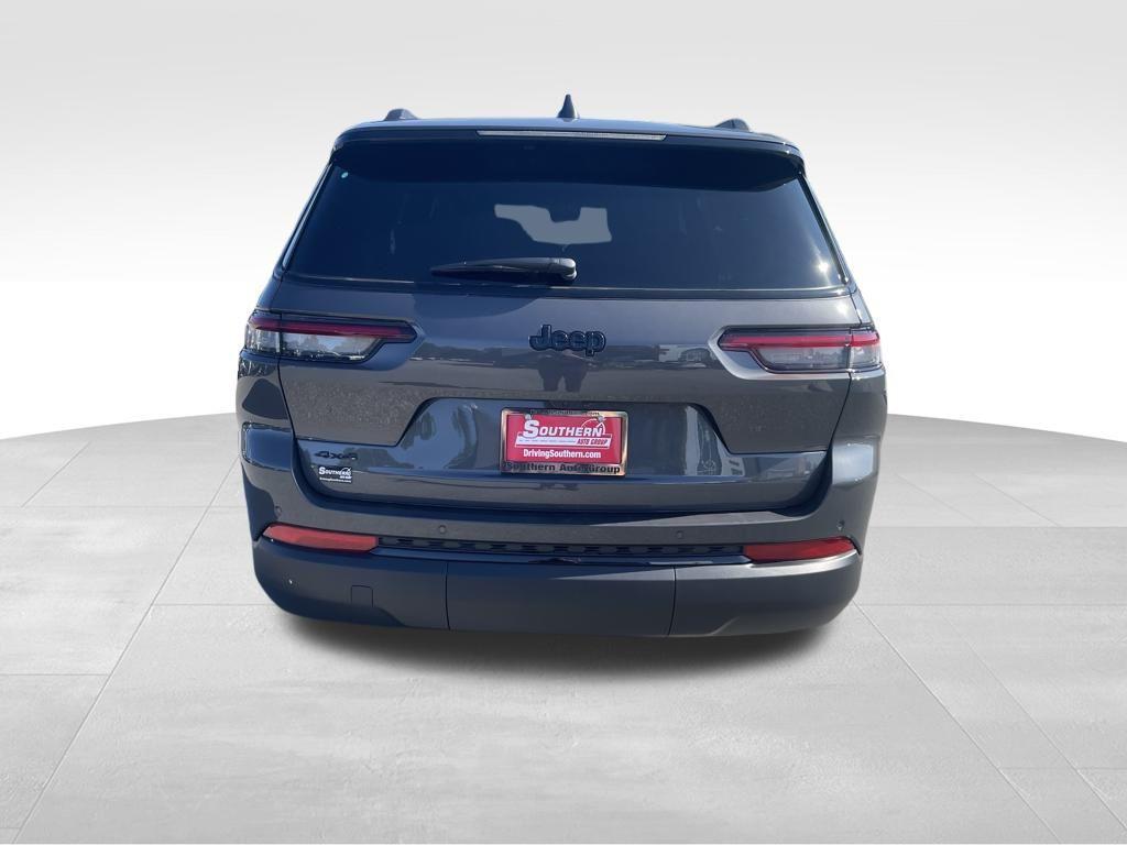new 2025 Jeep Grand Cherokee L car, priced at $40,500