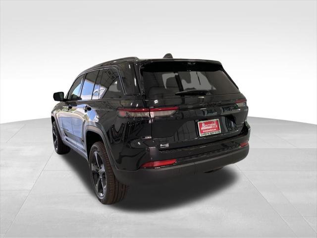new 2025 Jeep Grand Cherokee car, priced at $43,900