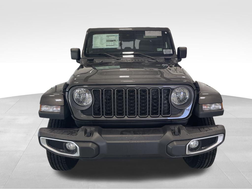 used 2024 Jeep Gladiator car, priced at $35,200
