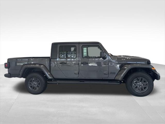 used 2024 Jeep Gladiator car, priced at $38,900