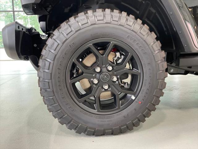 new 2025 Jeep Gladiator car, priced at $41,500