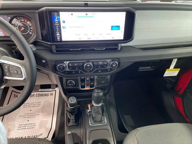 new 2025 Jeep Wrangler car, priced at $43,200