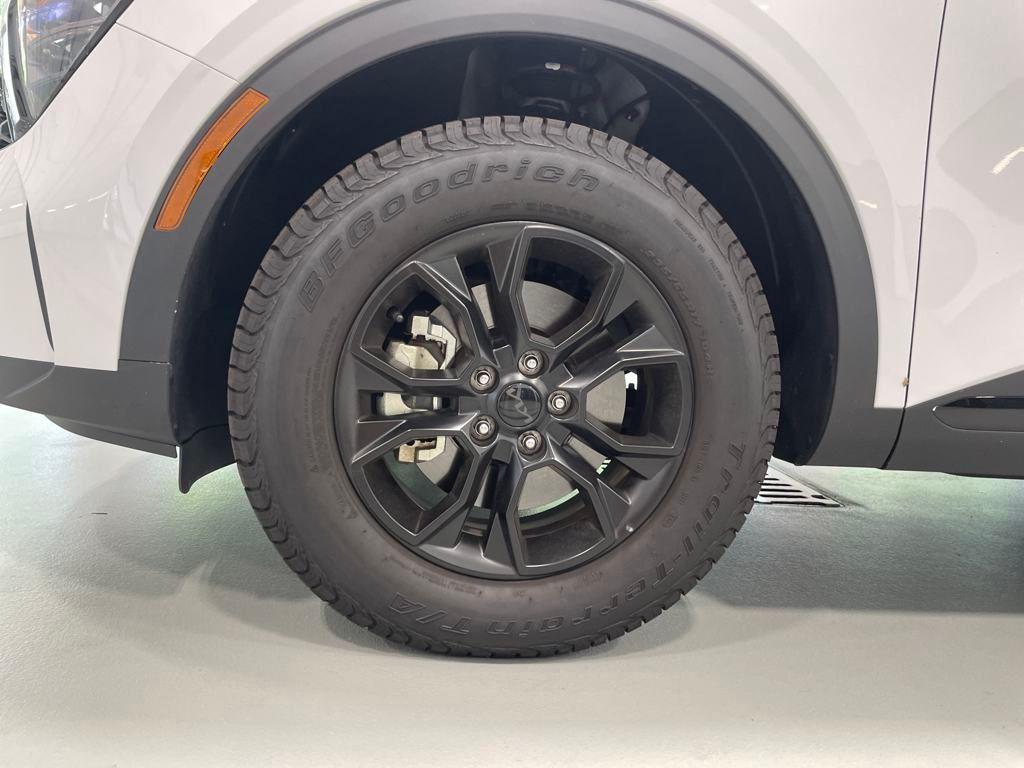 used 2025 Kia Sportage car, priced at $35,700