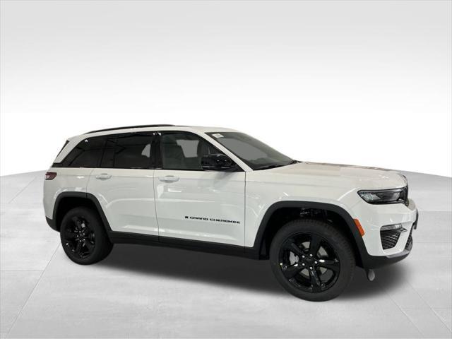 new 2025 Jeep Grand Cherokee car, priced at $41,900
