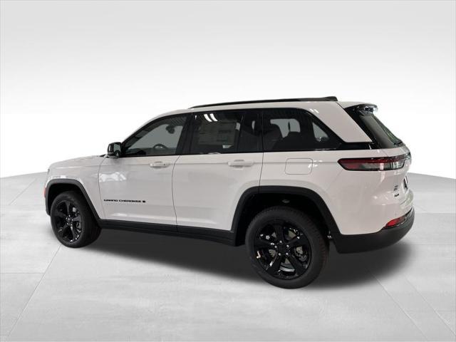 new 2025 Jeep Grand Cherokee car, priced at $41,900