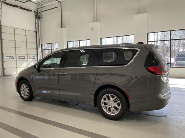 new 2025 Chrysler Pacifica car, priced at $39,500