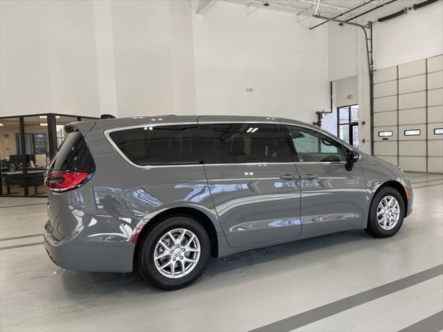 new 2025 Chrysler Pacifica car, priced at $39,500