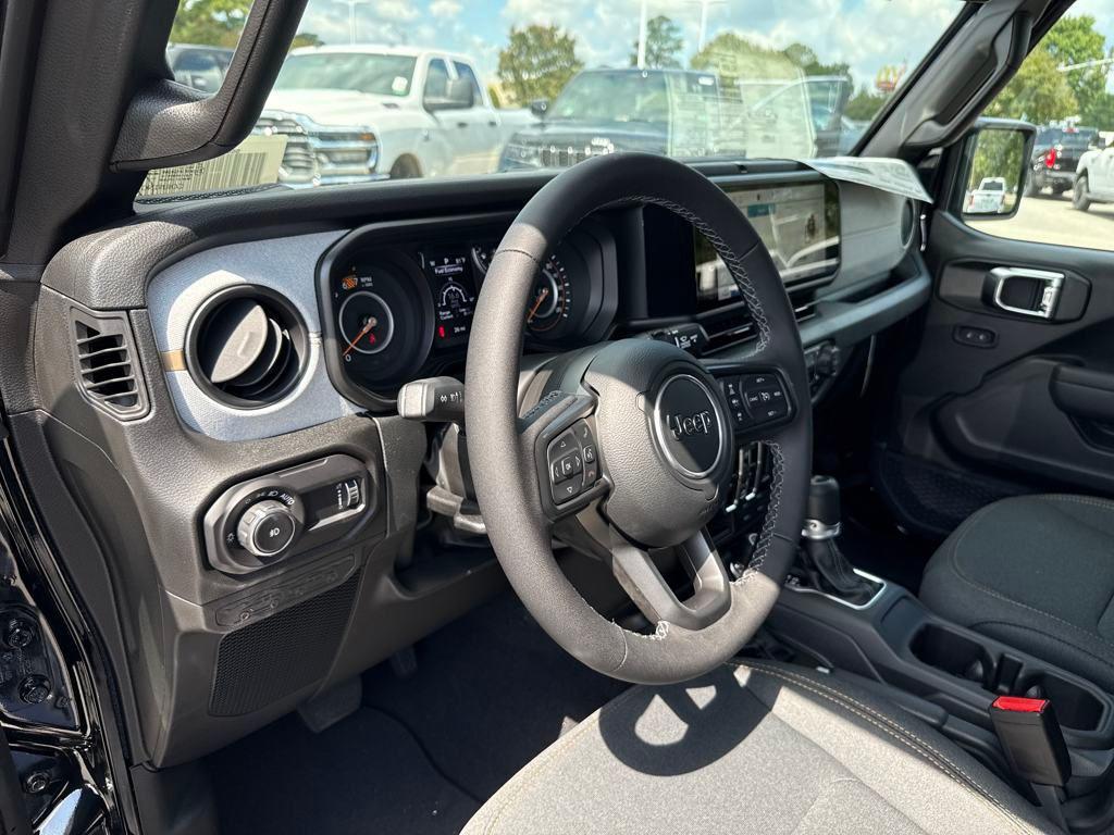 new 2025 Jeep Wrangler car, priced at $44,363