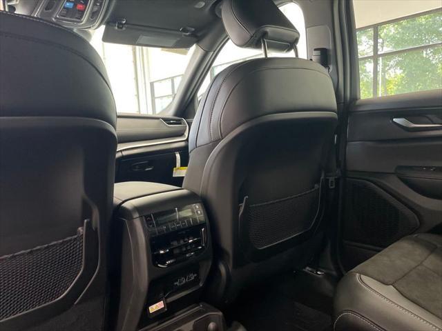 new 2025 Jeep Grand Cherokee L car, priced at $38,600