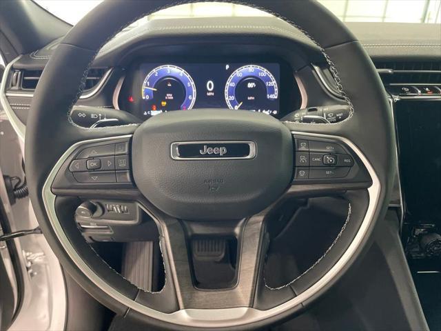 new 2025 Jeep Grand Cherokee car, priced at $40,500