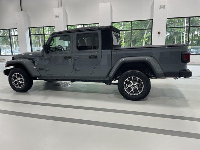 new 2024 Jeep Gladiator car, priced at $38,901