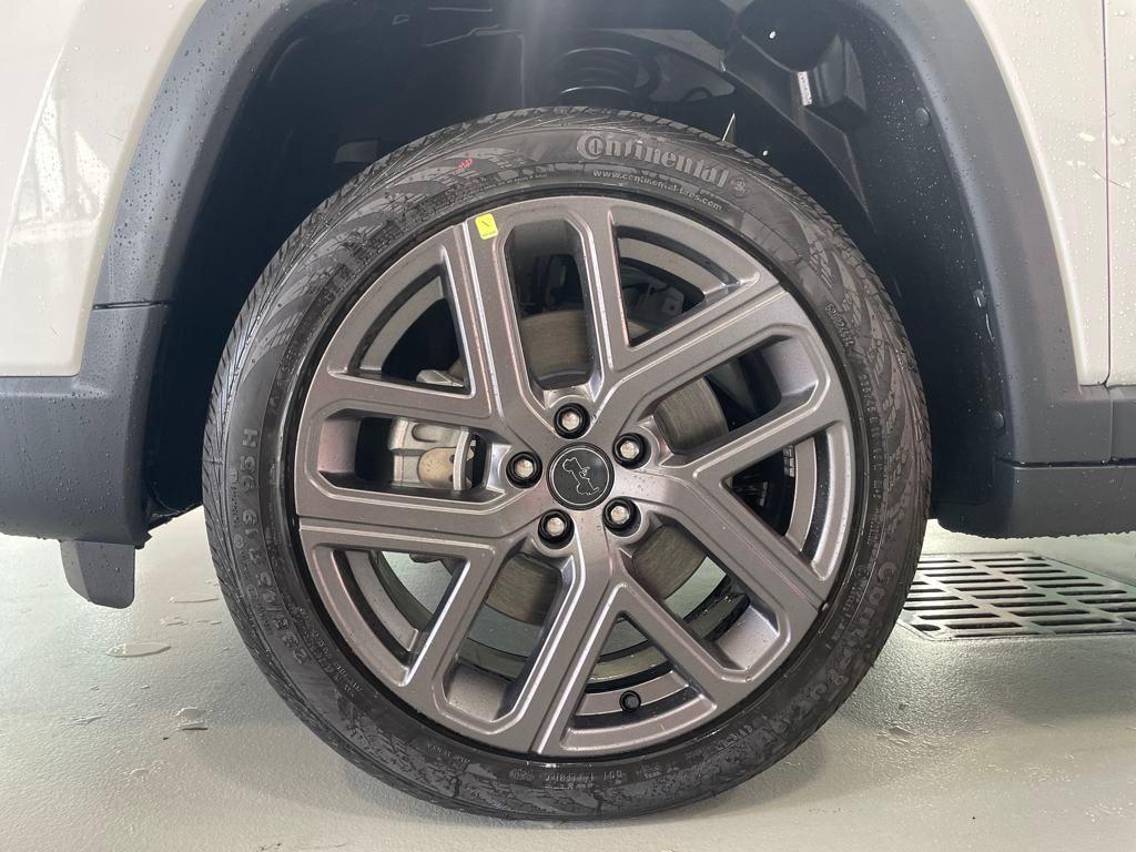 new 2025 Jeep Compass car, priced at $28,900