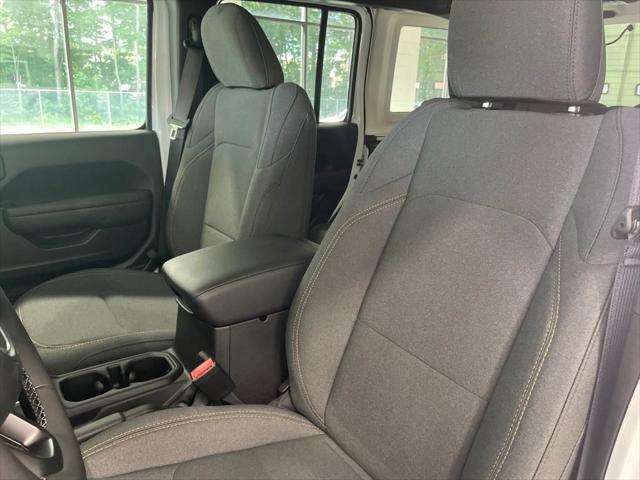 new 2025 Jeep Wrangler car, priced at $42,900