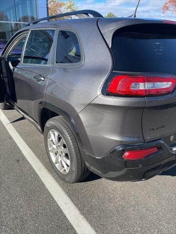 used 2018 Jeep Cherokee car, priced at $16,196