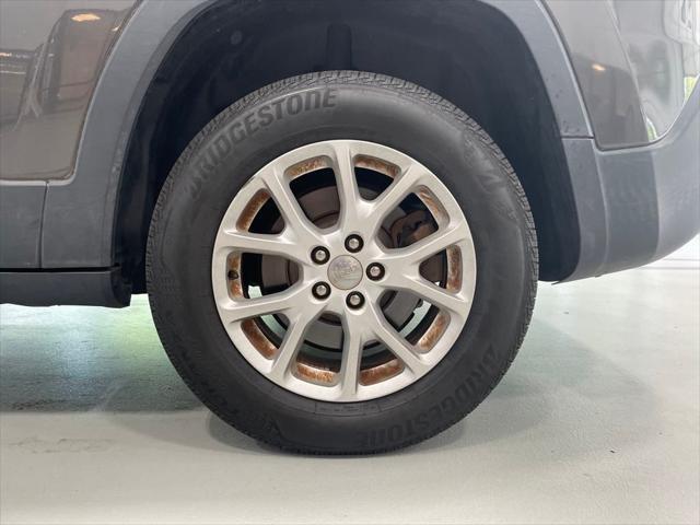 used 2014 Jeep Cherokee car, priced at $13,880