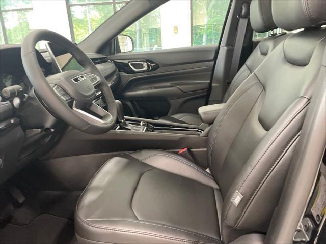 new 2025 Jeep Compass car, priced at $28,900