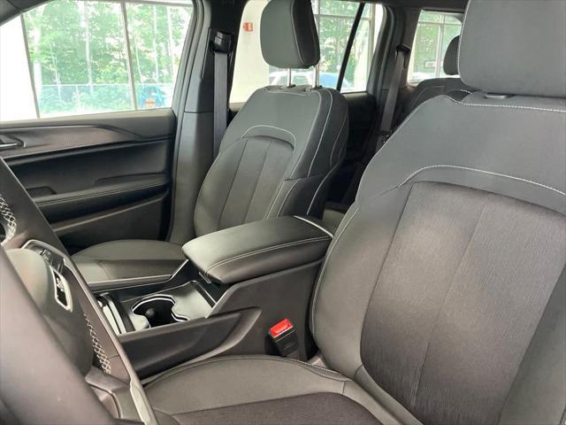new 2025 Jeep Grand Cherokee car, priced at $31,700