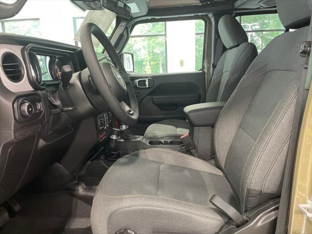 new 2025 Jeep Wrangler car, priced at $42,500