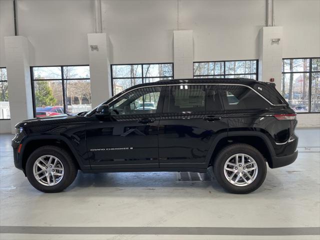 new 2025 Jeep Grand Cherokee car, priced at $35,820