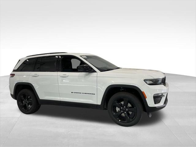 new 2025 Jeep Grand Cherokee car, priced at $41,900