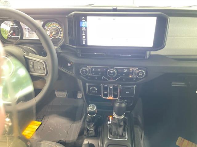 new 2025 Jeep Gladiator car, priced at $40,500