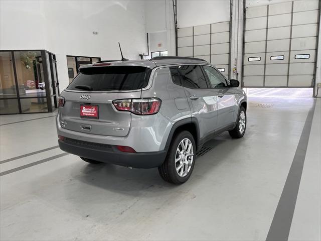 new 2024 Jeep Compass car, priced at $26,800