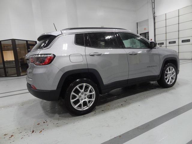 new 2024 Jeep Compass car, priced at $36,676