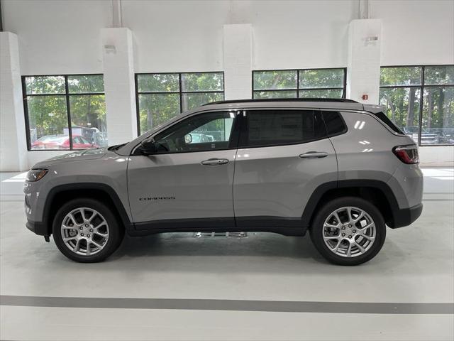 new 2024 Jeep Compass car, priced at $26,800