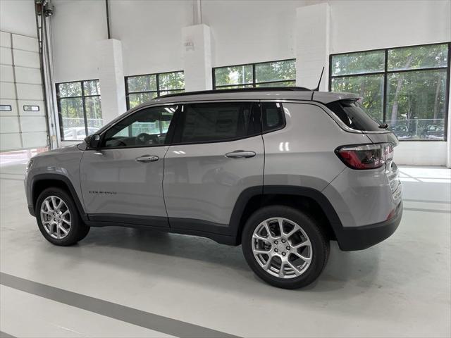 new 2024 Jeep Compass car, priced at $26,800