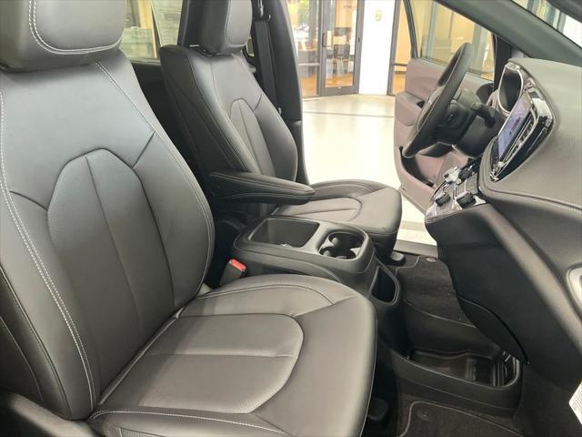 new 2025 Chrysler Pacifica car, priced at $40,540