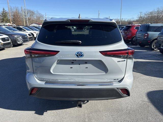 used 2022 Toyota Highlander Hybrid car, priced at $33,793